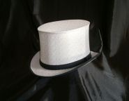 Белая шляпа шапокляк из люрекса