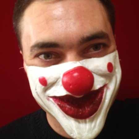 Уберите клоуна. Полумаска "клоун". Маска с клоунским носом. Клоунская маска красный нос.
