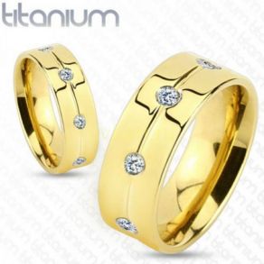 Стильное позолоченное титановое кольцо Spikes с искусственными бриллиантами (арт. 280114)