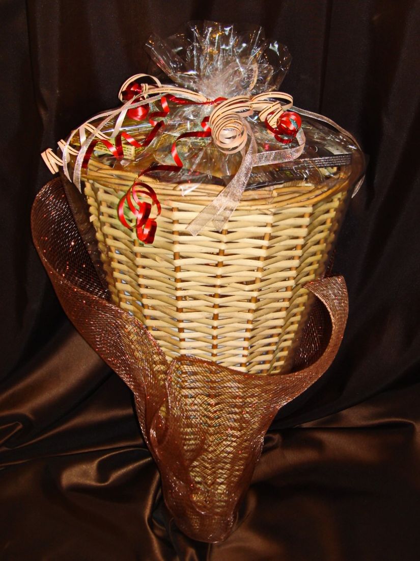 Рог Изобилия большой - подарочный набор с кофе, чаем и конфетами