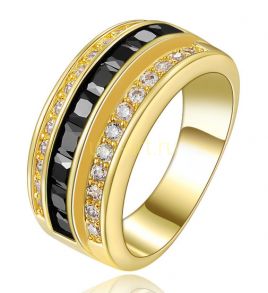 Позолоченное кольцо с ониксами и искусственными бриллиантами (арт. 900557)
