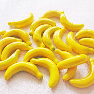 Бананы-декор 6.5см (муляж фруктов)