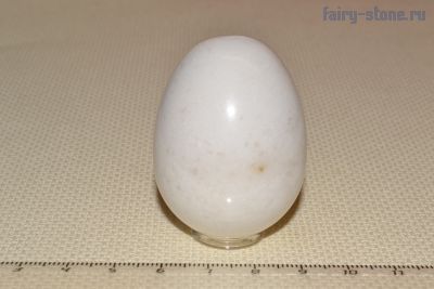Яйцо из кварца (47мм)