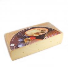 Сыр Раклет Margot Fromages для плавки AOC 1/2  Головки ~ 3 кг (Швейцария)