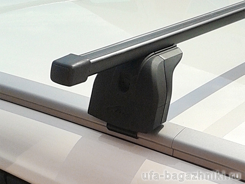 Багажник на крышу Kia Ceed sw universal 2012-..., Lux, стальные прямоугольные дуги на интегрированные рейлинги