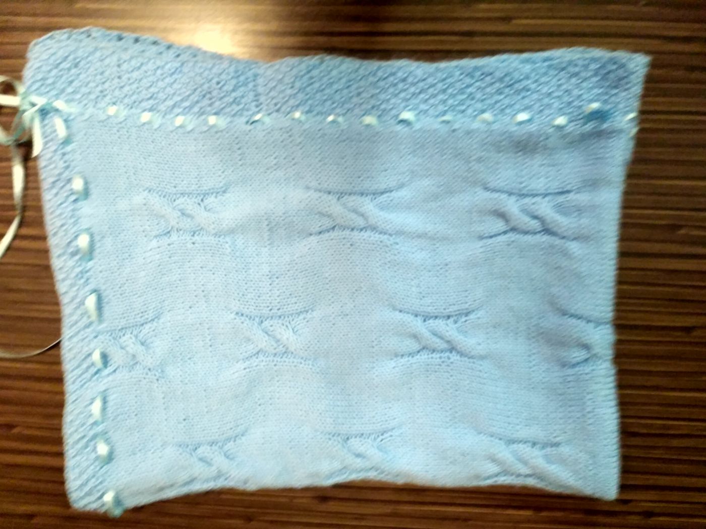 Детское одеяло ручной вязки(голубой).