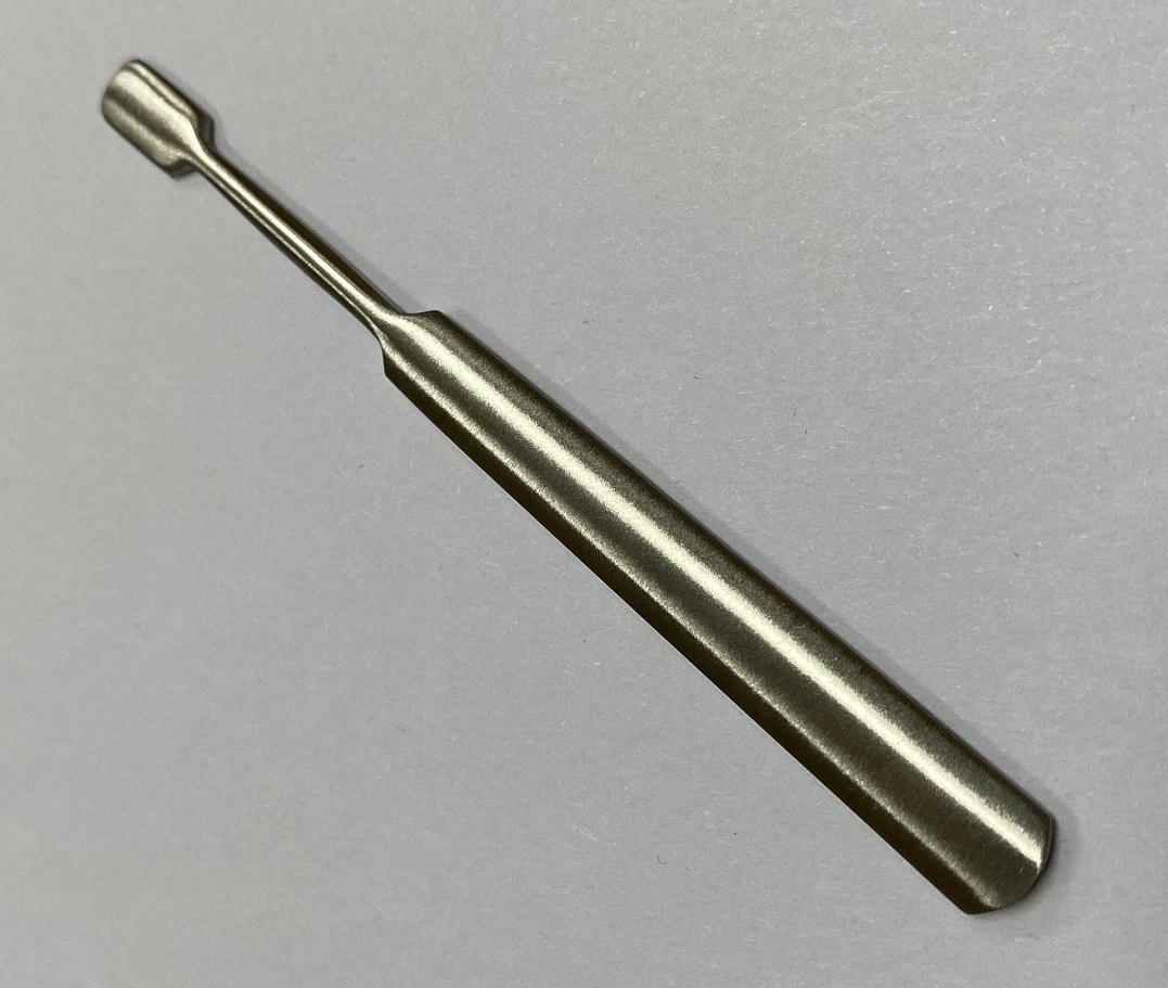 Пушер- лопатка односторонний металлический (8 см)