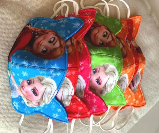 Яркие красивые медицинские маски для детей с рисунками из мультфильмов. Купить в Москве
