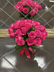 Букет из 25 роз розовых Пинк Флойд