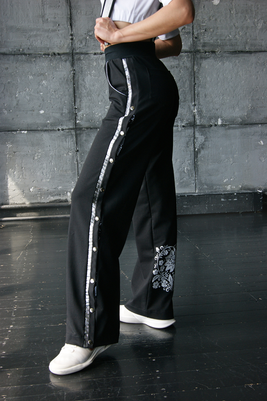 Черные женские брюки на кнопках, широкие брюки с лампасами и на подтяжках