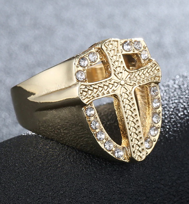 Перстень с крестом