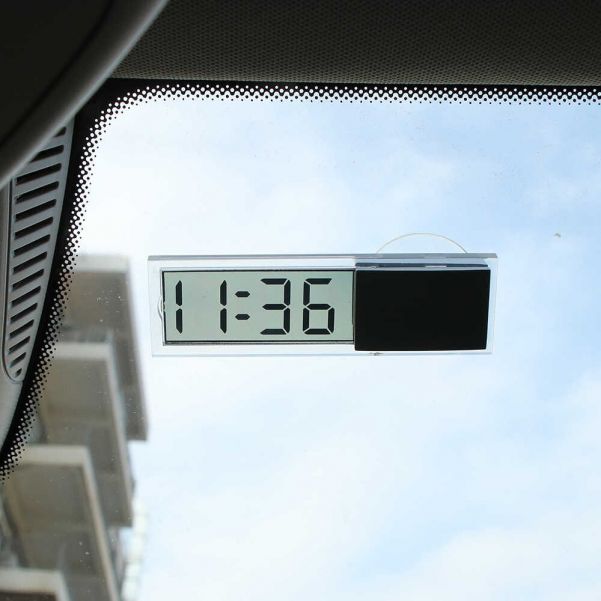Прозрачные часы в салон автомобиля