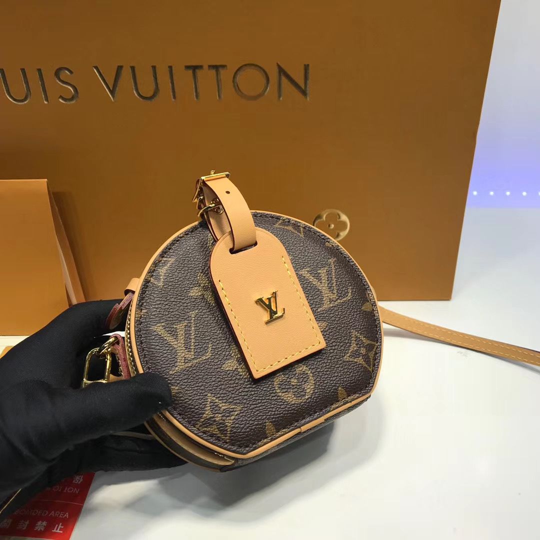 Louis Vuitton Mini Boite Chapeaux 13 cm