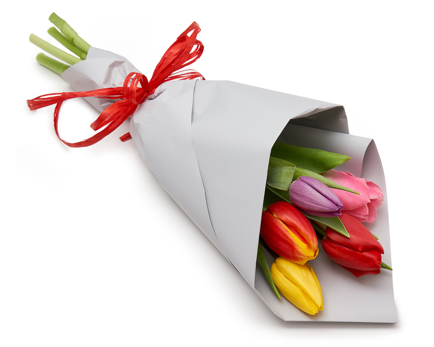 5 тюльпанов в упаковке доставка в Иркутске | Иза