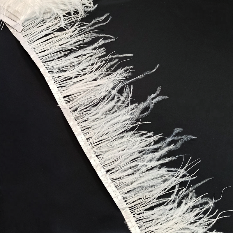 Перья белые, длина пера 12-17 см, PSL012-15, цвет белоснежный, нарезаем от 0,5 м