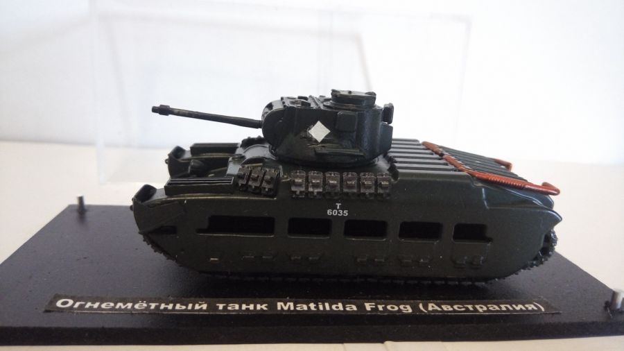Австралийский огнемётный танк Matilda  Frog  (1/72)
