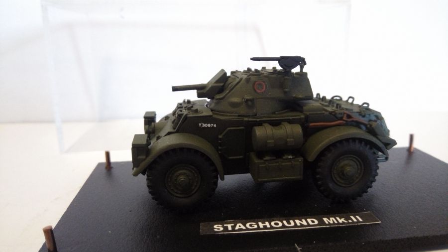 Британский бронеавтомобиль  Staghound Mk.II (1/72)