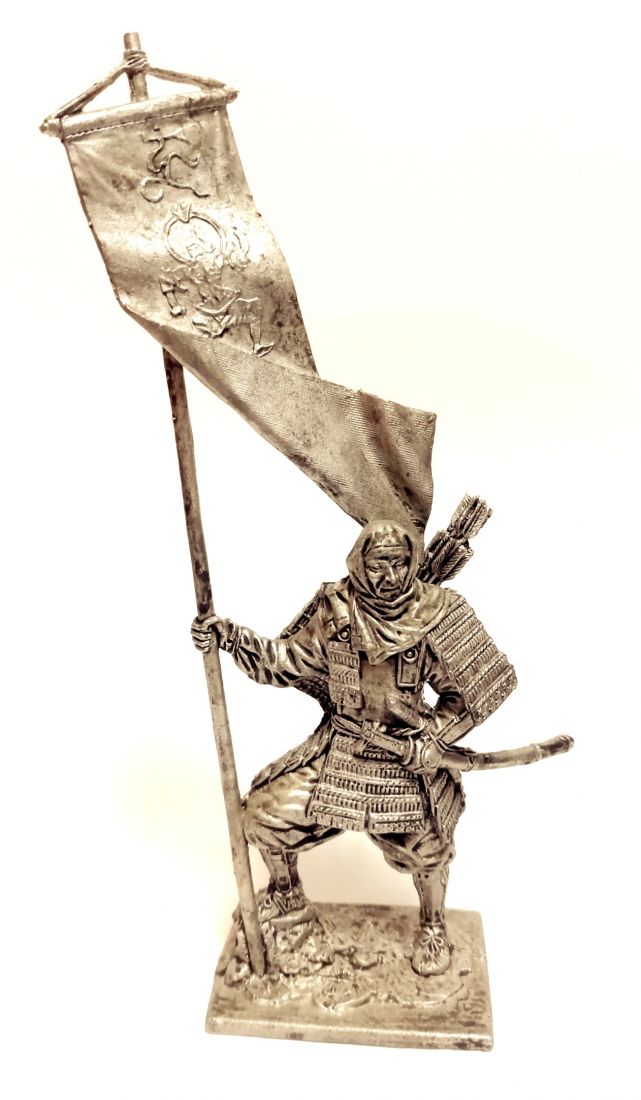 Фигурка Японский воин-монах с флагом 1185 г. олово
