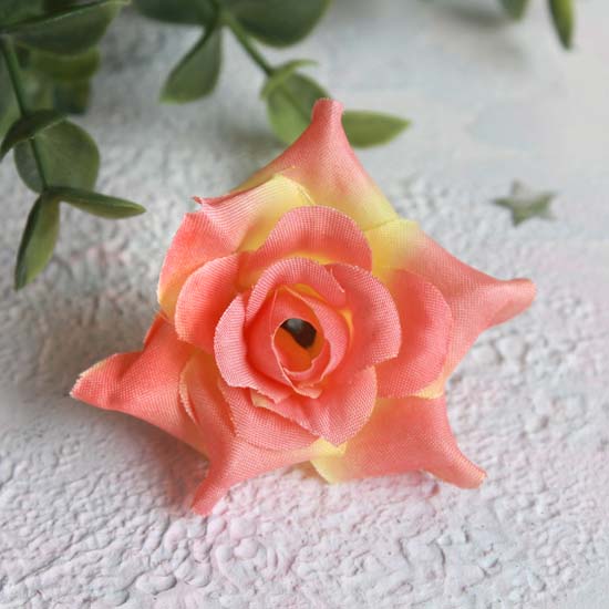 Цветок "Роза чайная" 3 см.