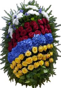 Фото Ритуальный венок из живых цветов - флаг Армении #27