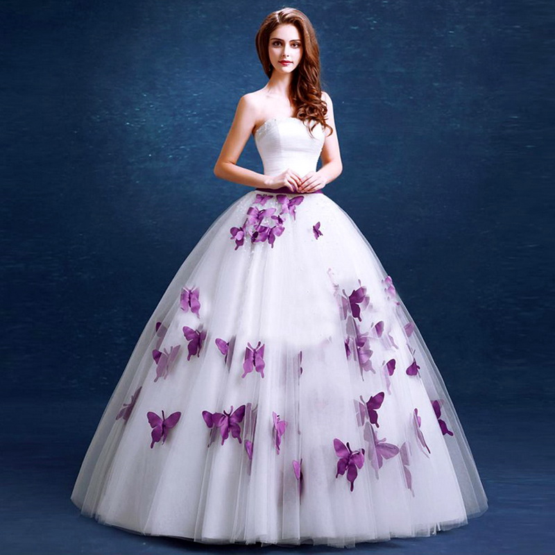 Нежное платье цвета айвори с аппликациями из бабочек в стиле принцесса Арт. 300