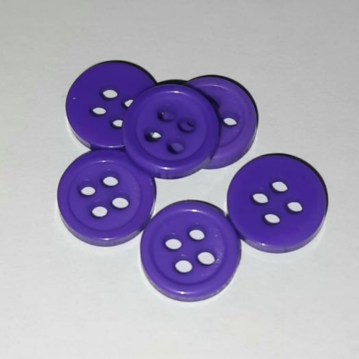 Пуговица блузочная 4 прокола 9 мм цвет фиолетовый.       Цена 2 руб/шт