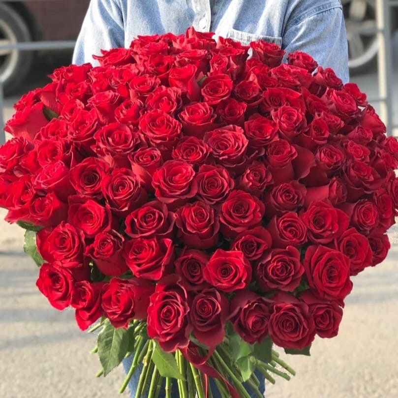 Купить букет цветов из розы 50 см в Москве недорого с доставкой