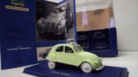 Citroen 2CV  с персонажами из французских комиксов про Тантина