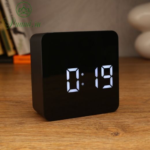 Часы-будильник электронные с календарём и  термометром, 3 ААА, от USB, 10.5 х 10.5 х 4.5 см   473157