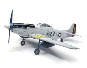 Цветная сборная модель самолета MUSTANG P-51D Fighter 4D 1:48 Морская раскраска