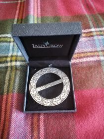 Большая шотландская брошь из пьютера Кельтский поцелуй -Celtic Kiss  Large Scarf Ring