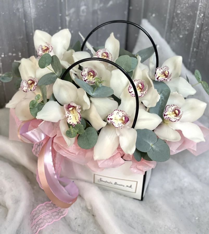 Сумочка с орхидеей