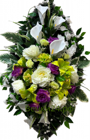 Фото Ритуальный венок из искусственных цветов - Элит #63 бело-зеленый из роз, пионов, каллы и зелени