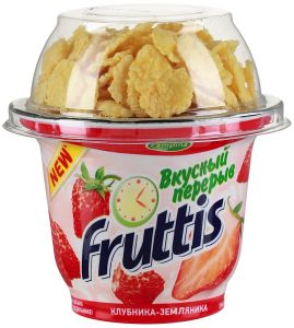 Напиток йогуртный FRUTTIS 180г 2,6% Вкусный перерыв клубника/земляника с топпером