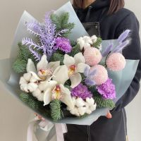 Сборный букет с нобилисом и орхидеями