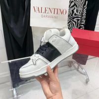 Кроссовки Valentino