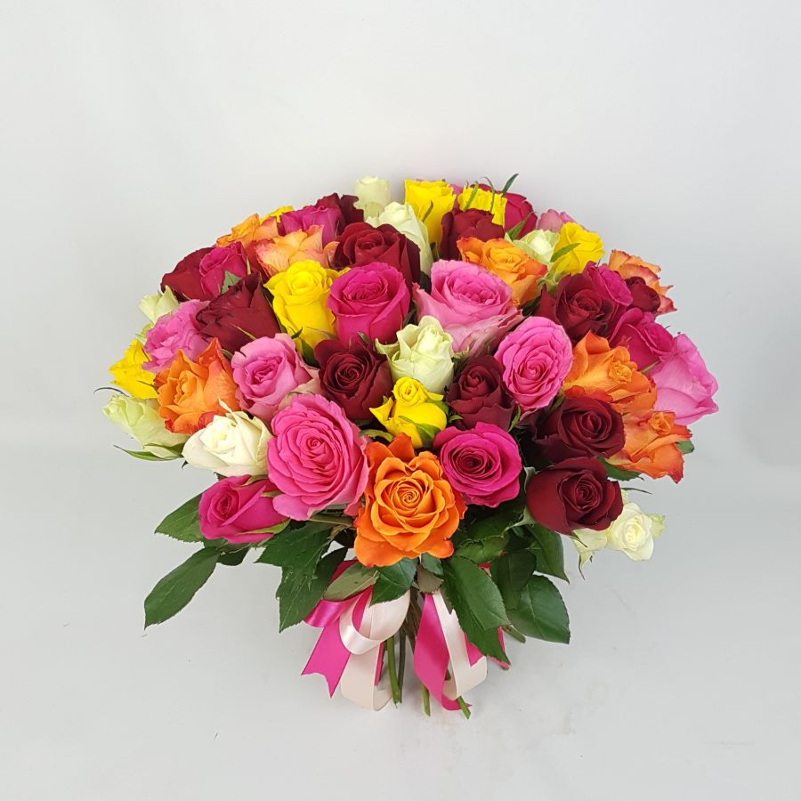 Букет разноцветных роз (40см)