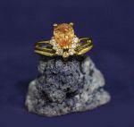 Позолоченное кольцо с искусственным медовым цитрином (арт. 880161)