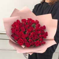 Акция! 51 красная роза 40 см. в упаковке
