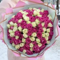 101 бело-розовая роза 60 см
