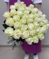 Розы белые 35 шт 80 см