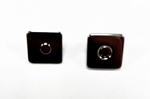 Кнопка магнитная на клямерах 14 мм*1,8 мм квадрат, гальваника