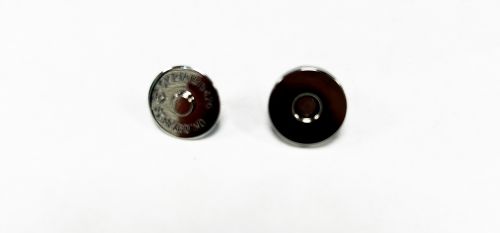 Кнопка магнитная на клямерах 14 мм*3,2 мм гальваника