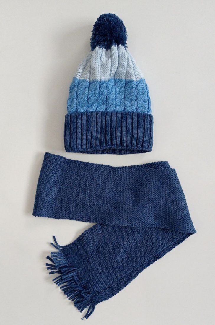 Теплый комплект из шапки и шарфа (2-3 года)