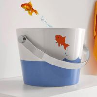 Scarabeo Bucket jumping fish