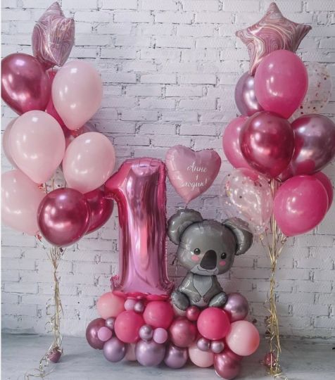Малышка коала оформление шарами в розовом цвете