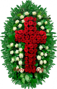 Фото Ритуальный венок из живых цветов #41 розы,рускус,хвоя.