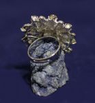 Посеребренное крупное кольцо с цирконами (арт. 880172)