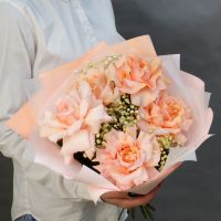 Букет с французскими розами и гипсофилой "Романтический Букет"