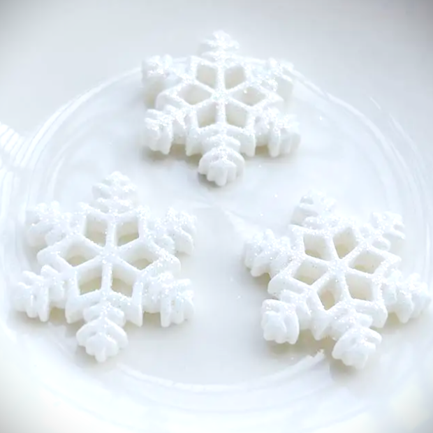 Декор Снежинка акрил  20 мм белый/ глиттер 5 штук в упаковке (YS-20.5)